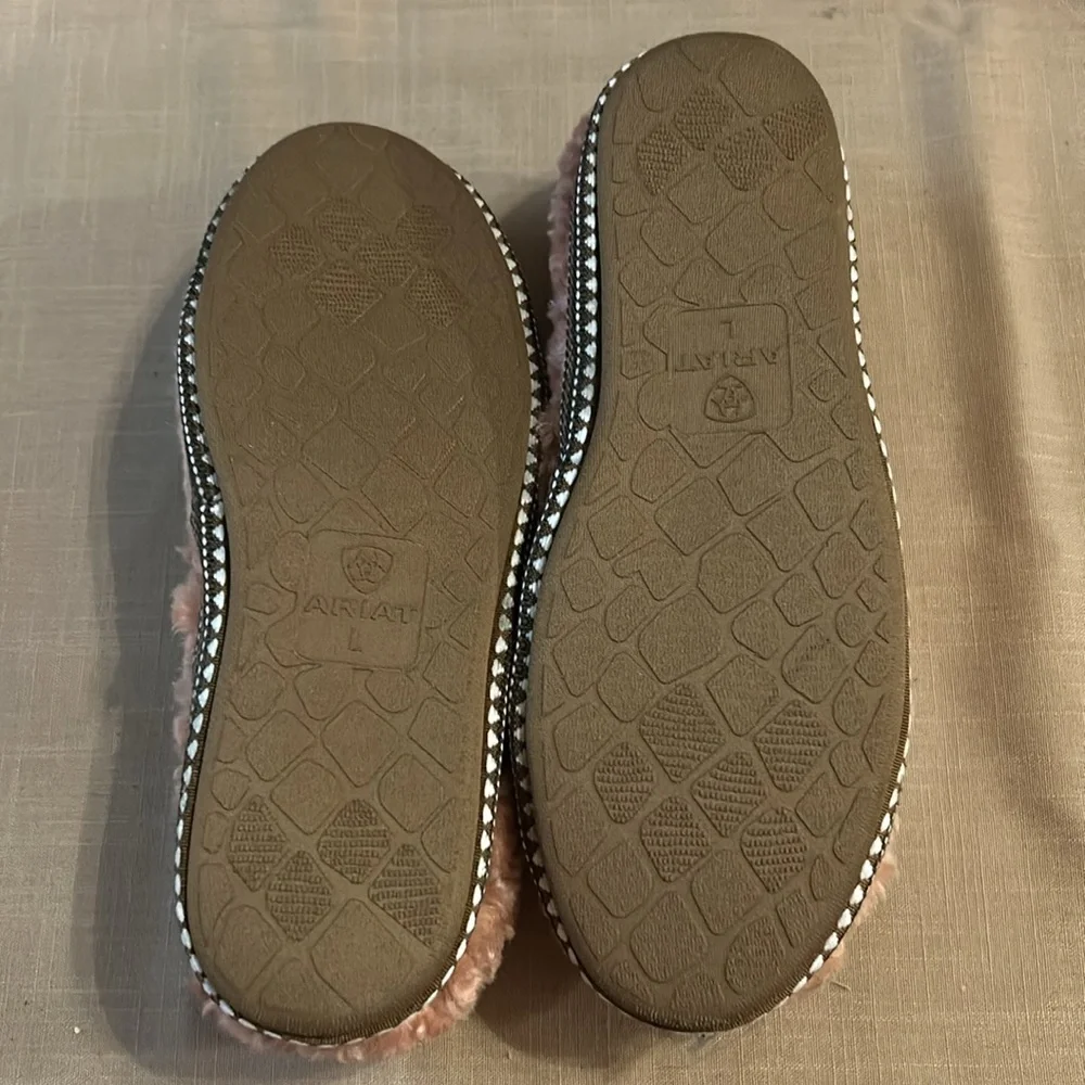 Women's Ariat slippers - Picture 7 of 8
